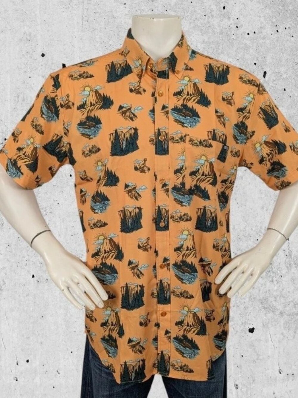 RSVLTS Shirt Size Large Great Outdoors